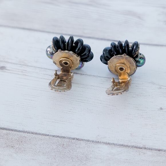 Vintage Clip On Earrings Unusual Dark Iridescent Statement 5/8" - Picture 5 of 6